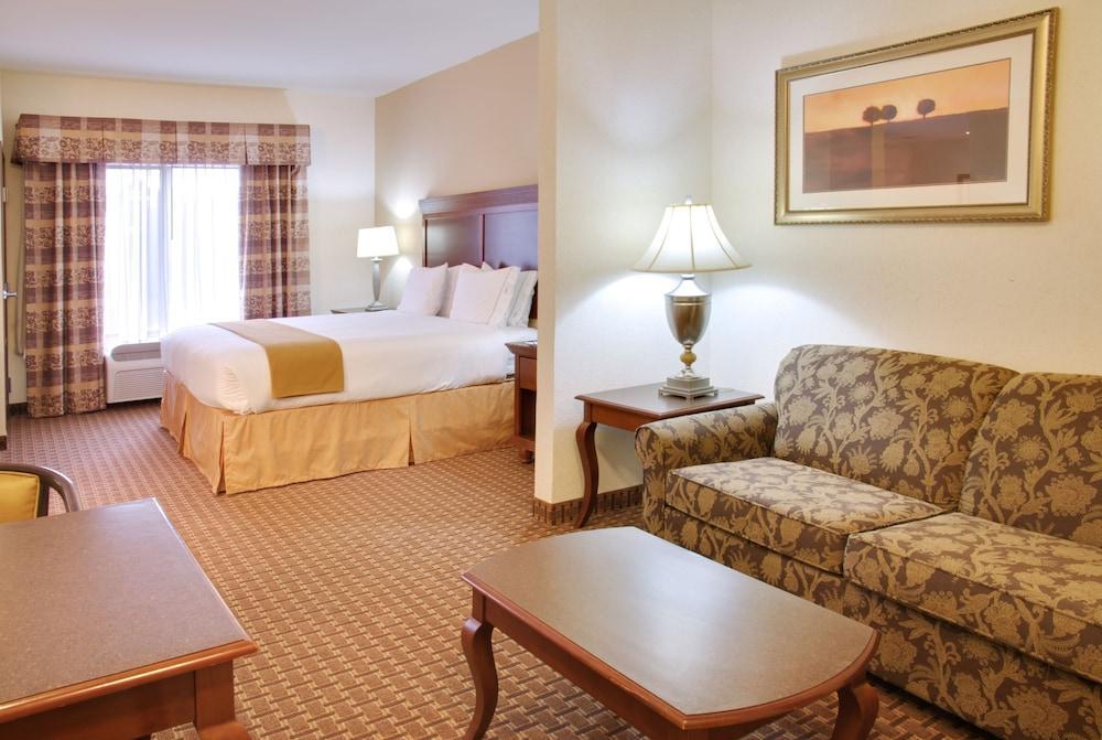 Hotel Express & By Ihg 2*